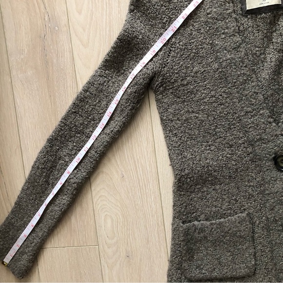 Abercrombie & Fitch Boucle Yarn Pocket Cardigan in Light Brown Size XS - Picture 7 of 13